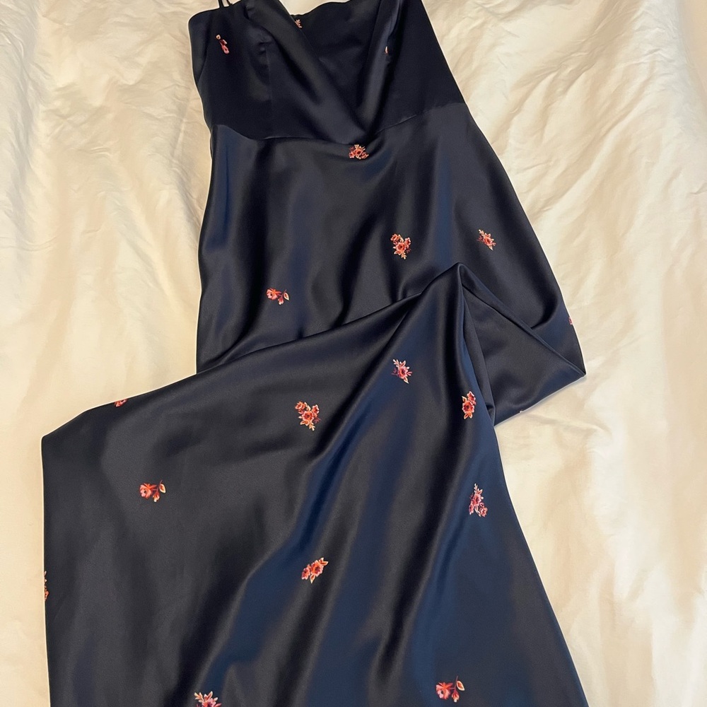 Park & Fifth Maxine Dress - Picture 3 of 5